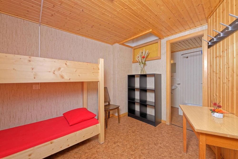 Хостел Petit Velan - Coworking & Coliving Бург-Сен-Пьер Экстерьер фото