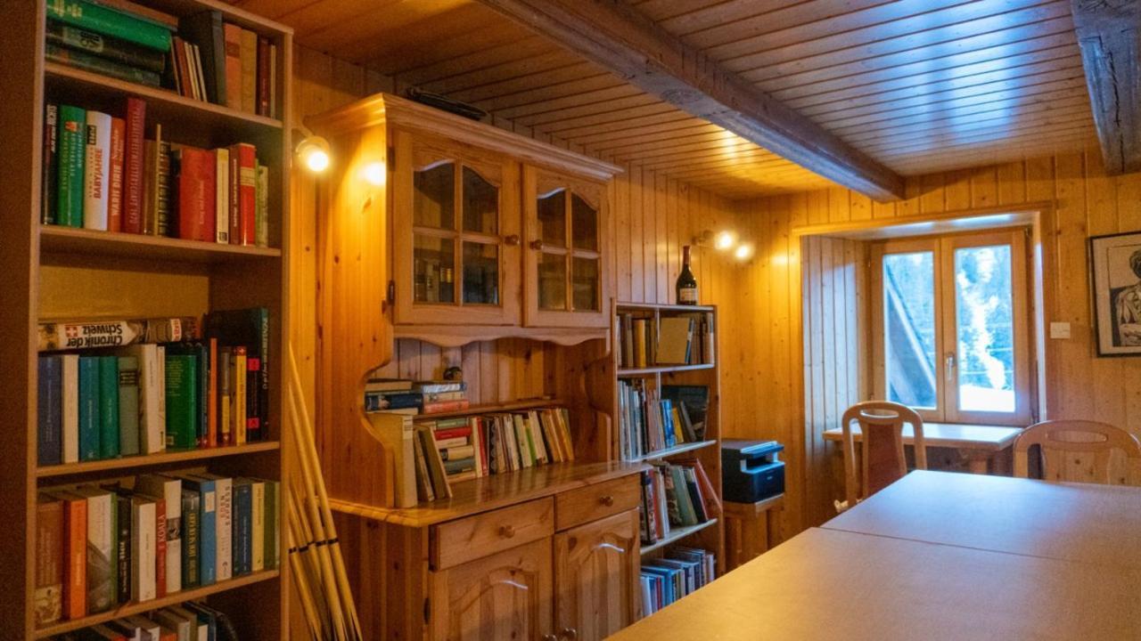 Хостел Petit Velan - Coworking & Coliving Бург-Сен-Пьер Экстерьер фото