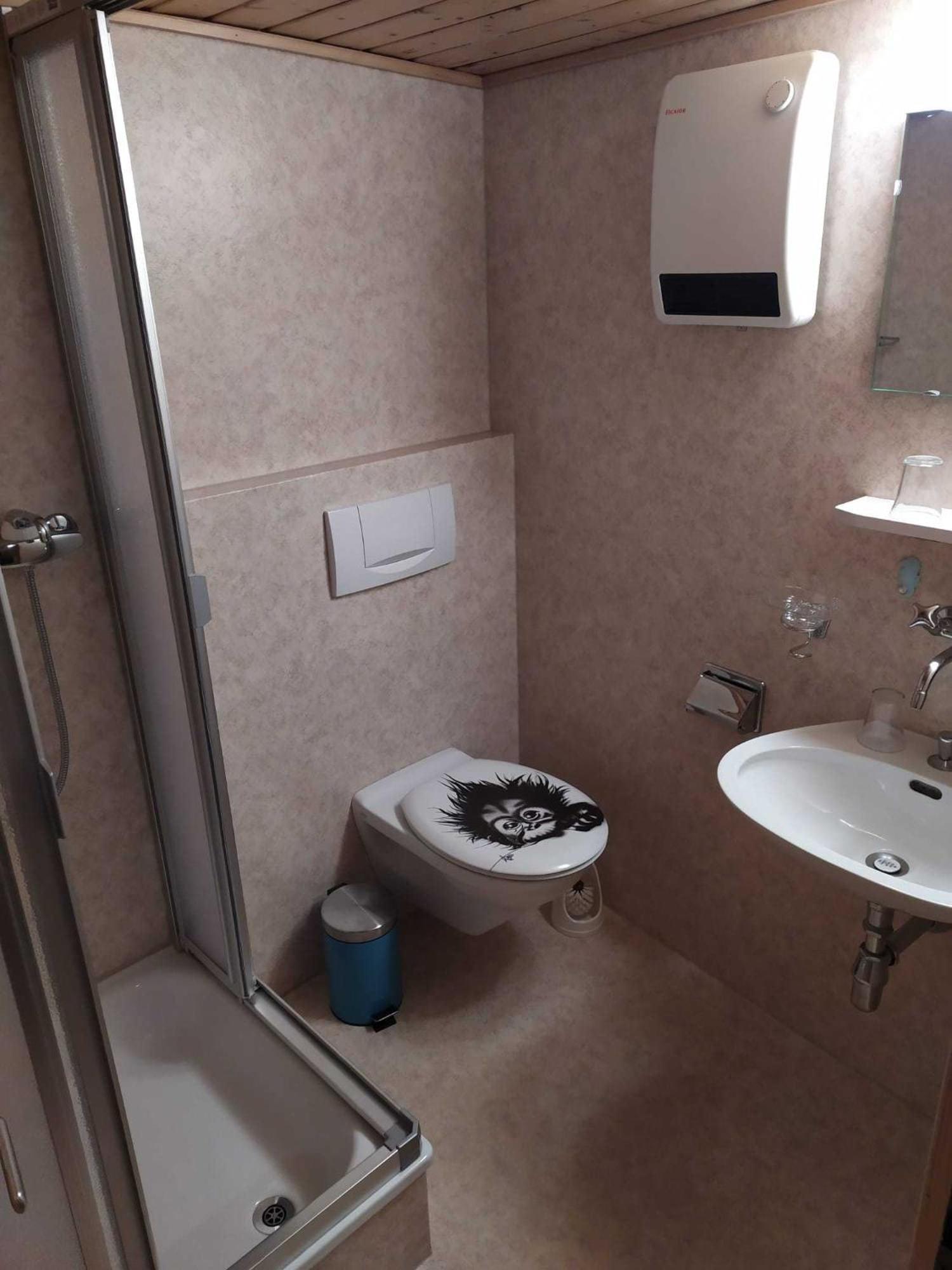 Хостел Petit Velan - Coworking & Coliving Бург-Сен-Пьер Экстерьер фото